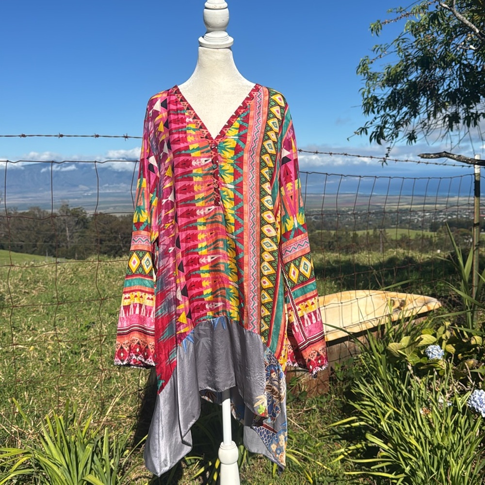 Johnny Was Multicolored Asymmetrical Graphic Tunic